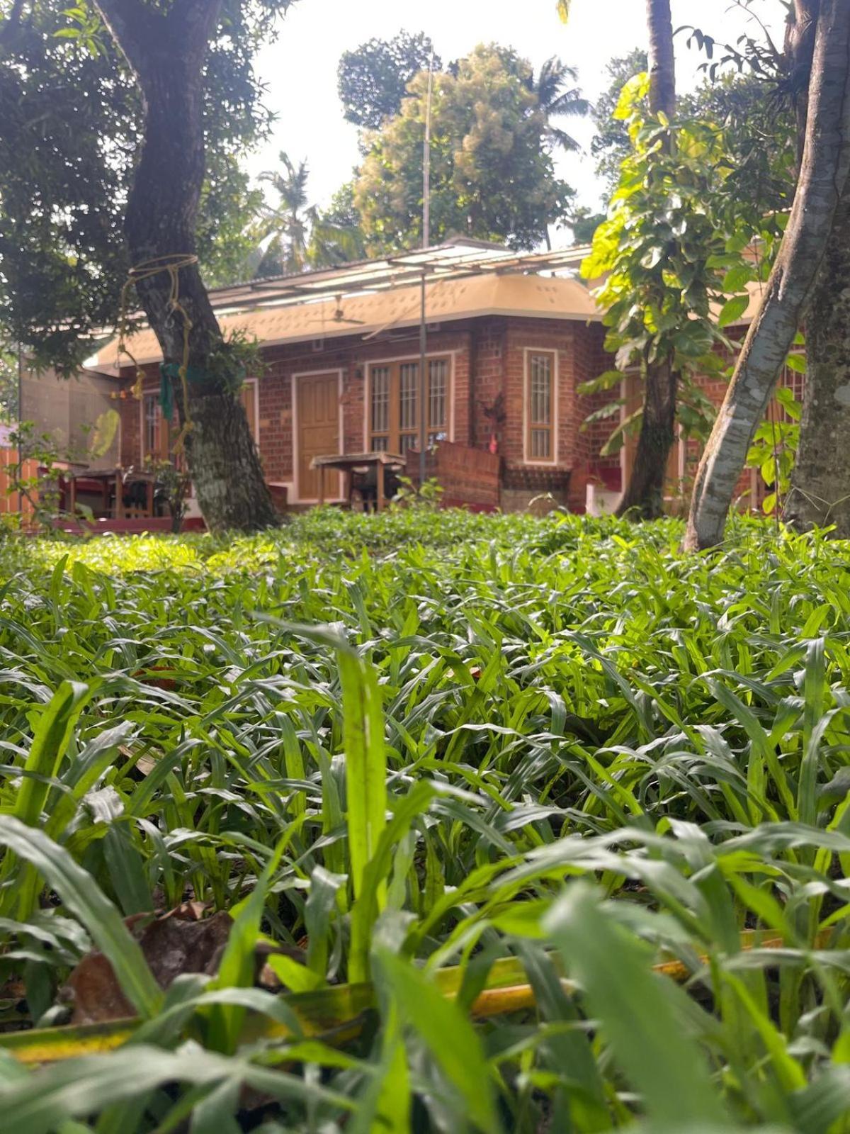 Ashtamudi Villa Kollam Exterior photo